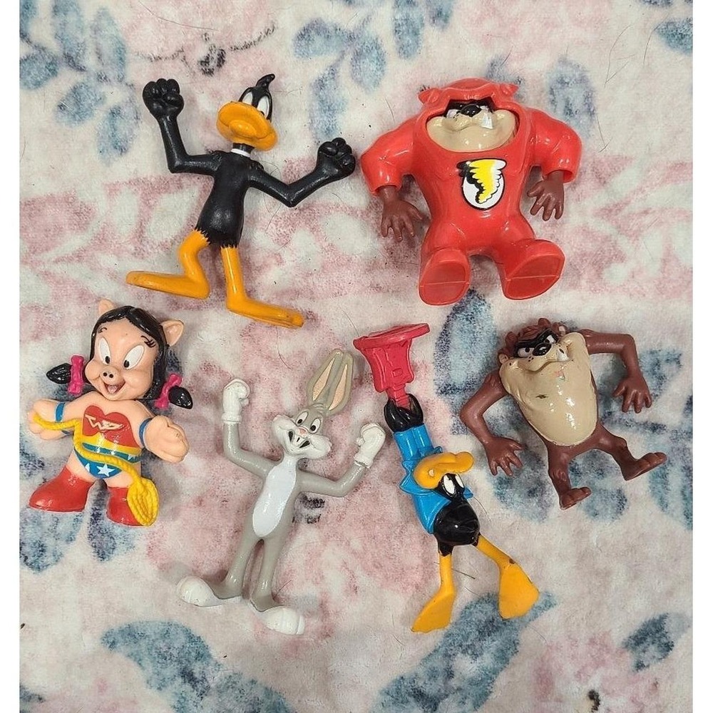 Vintage Looney Toon Figures